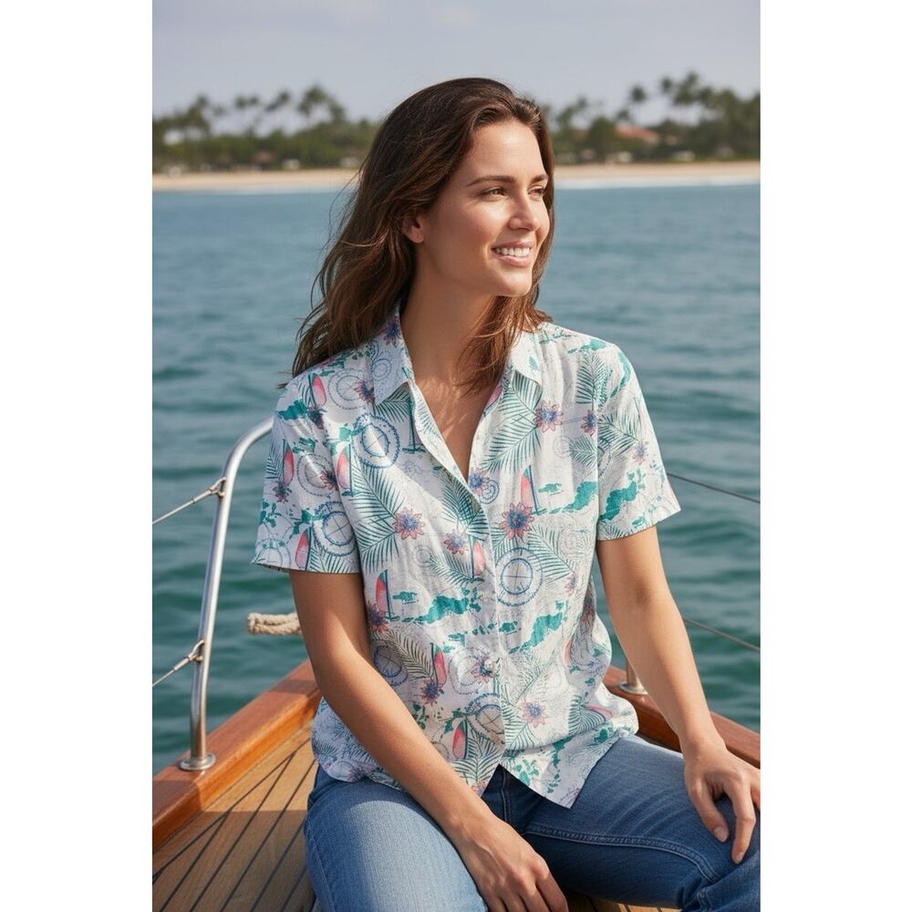 Vineyard Vines White Tropical Print Short-Sleeve Button-Up Blouse